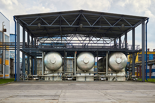 Hermetically sealed containers in a heat exchanger application